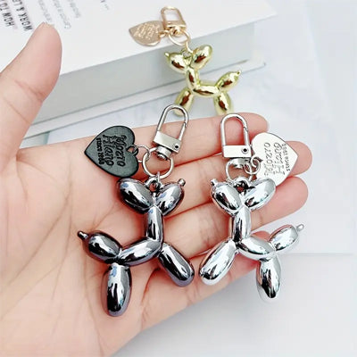 porte clé voiture femme pendentif