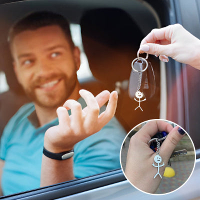 porte clés voiture langue de singes design unique qui communique sans paroles