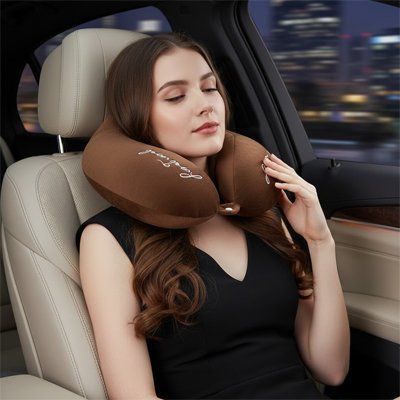 Oreiller de voyage doux à mémoire de forme pour un maintien cervical optimal en voiture et avion