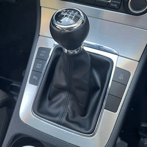 pommeau de vitesse sport cuir animation confort automobile 