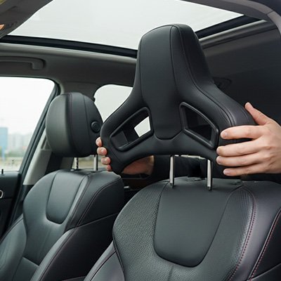 Appui tete voiture