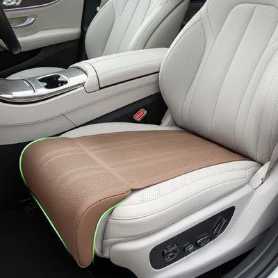 Couvre siege automobile forme préservant l'accès aux commandes électriques et aux réglages du siège d'origine