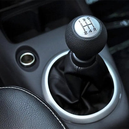 Pommeau de vitesse à finition bi-matière: