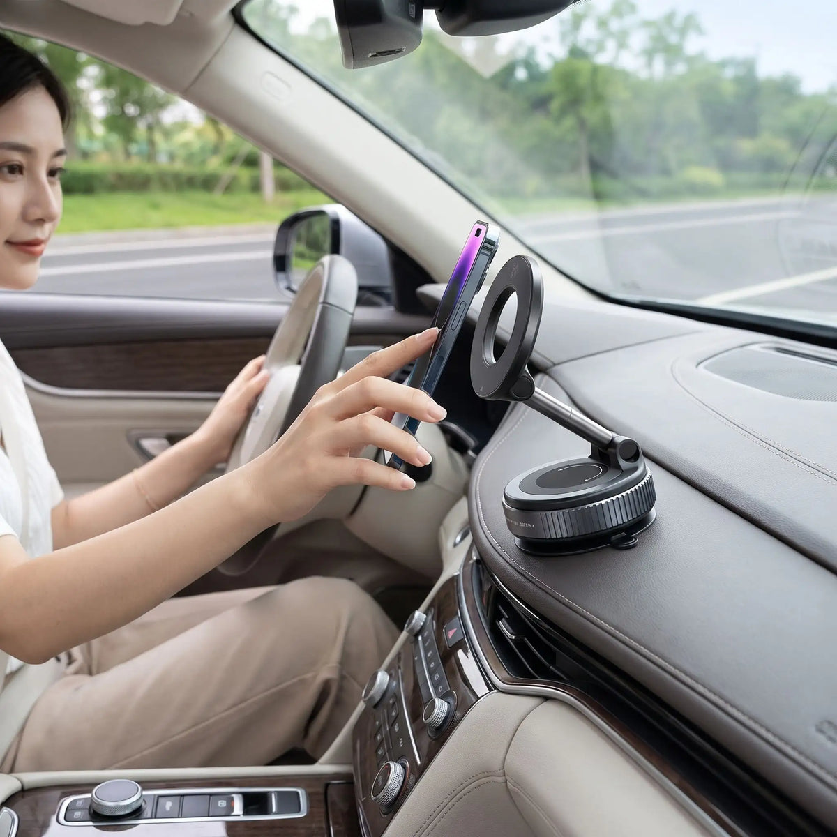 porte téléphone voiture aimante forte aspiration magnétique